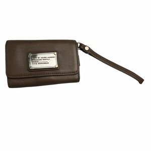 MARC BY MARC JACOBS Trifold Wallet wristlet phone case gray leather